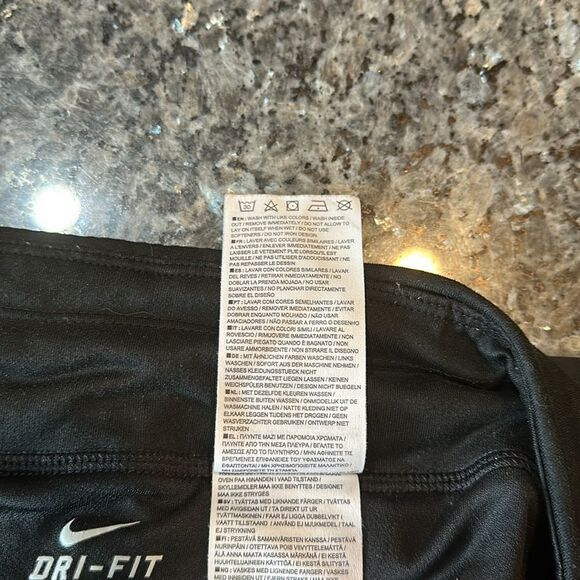 Nike shorts S (5250B) - Picture 5 of 6